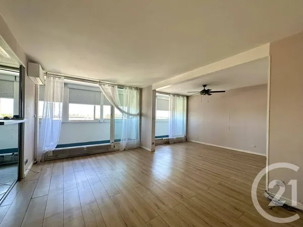 Appartement 4 pièces 77 m²