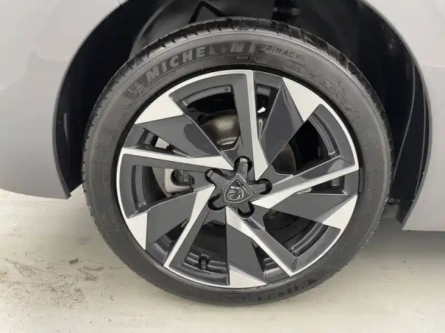 Peugeot 308 hybrid 136 e-dcs6 — photo 19