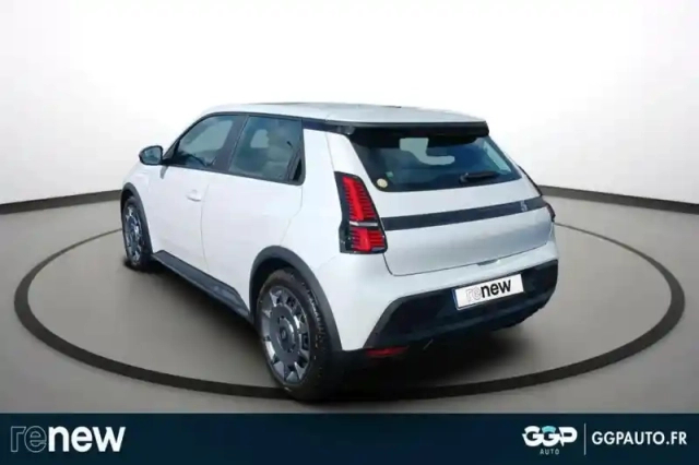 Renault 5 e-tech electrique 120 ch autonomie urbaine evolution — photo 4