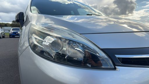 Renault Grand Scenic 1.6 dCi 130 - Bose Edition – 2015 – 131155 km – Diesel – Boîte Manuelle — photo 6