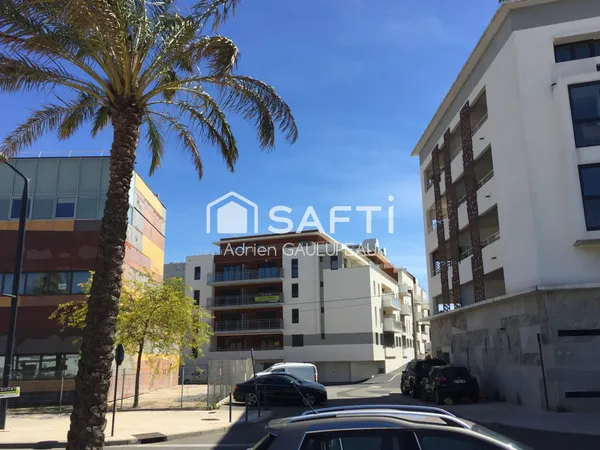 T2 BALCON ASCENSEUR PARKING QUARTIER PORTE MARINE