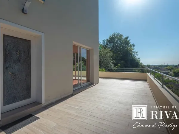 MAISON DE 143 M2 - 4 CHAMBRES+BUREAU - VUE TRES DEGAGEE