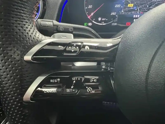 Mercedes Glb 200 d amg line — photo 20