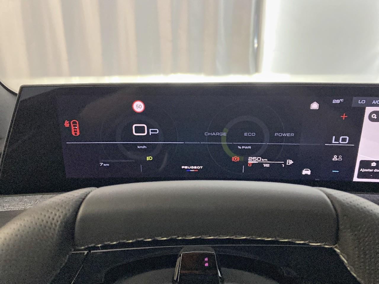 Peugeot 3008 hybrid 145 e-dcs6 gt — photo 13