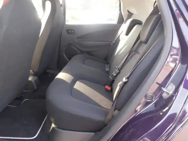 Renault Zoé zoe r110 - my22 — photo 15