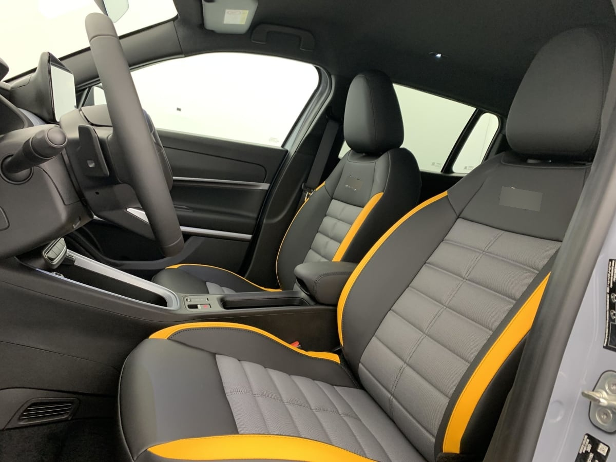 Jeep Avenger — photo 20
