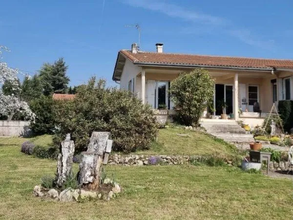 Maison de plain-pied 5 pièces 110 m²