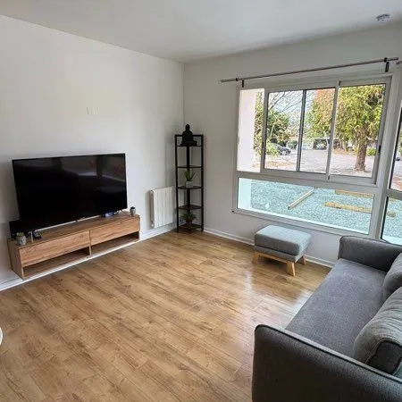 À LOUER - Appartement T2 meublé de 42 m² - Centre du Cellier