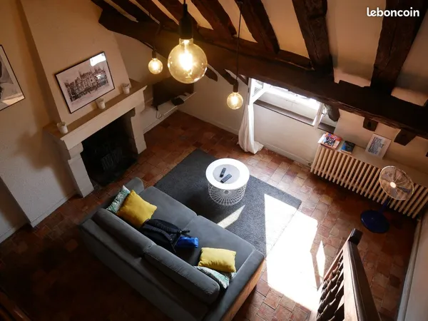 Loue T2 bis coeur du vieux Tours