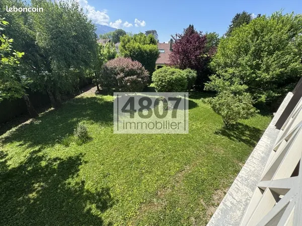 Villa 4 pièces 156 m²