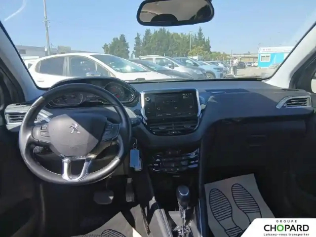 Peugeot 208 puretech 110ch s&amp;s eat6 — photo 15