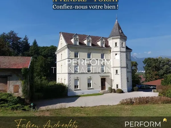 POISAT CHATEAU
