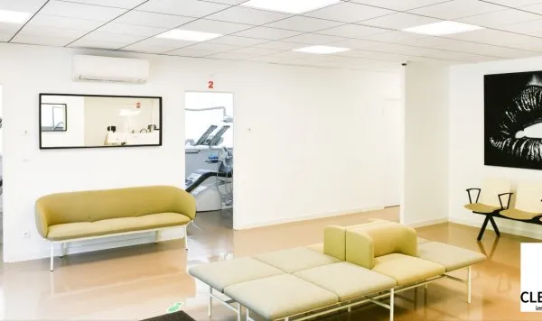 Local professionnel 548 m²