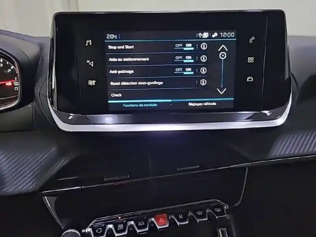 Peugeot 2008 puretech 130 s&amp;s eat8 — photo 41