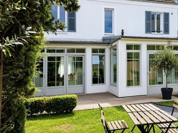 Maison 6 pièces 199 m²