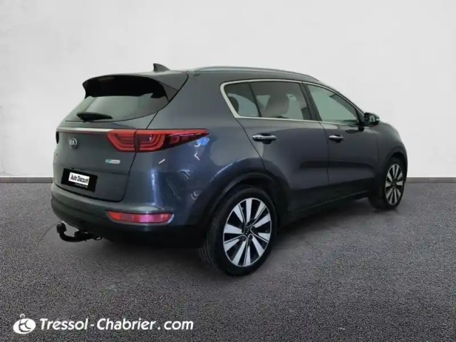 Kia Sportage 1.7 crdi 115 isg 4x2 active — photo 2