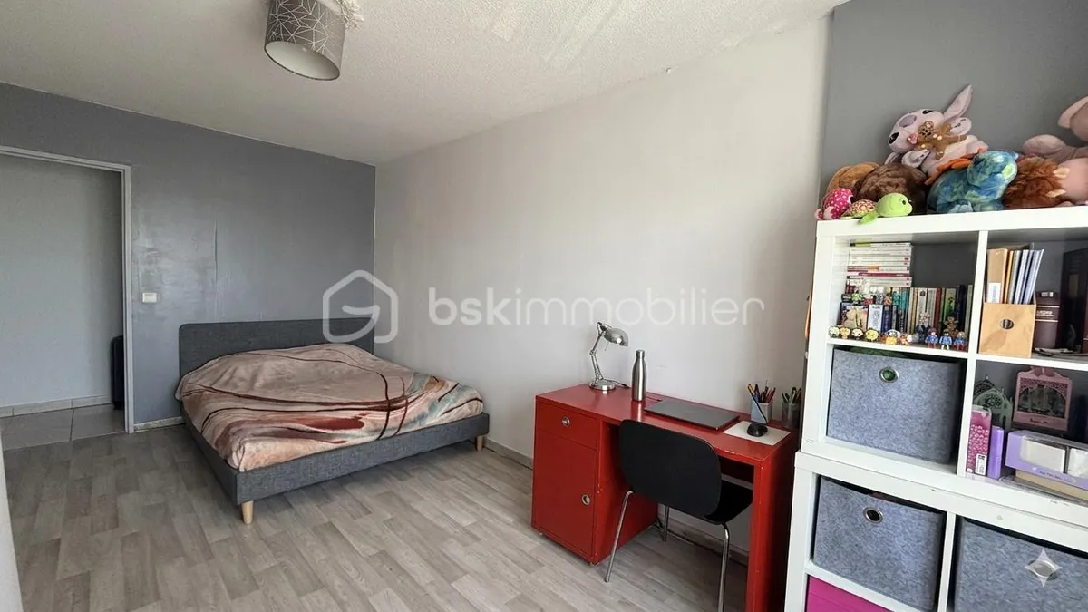 Photo 9