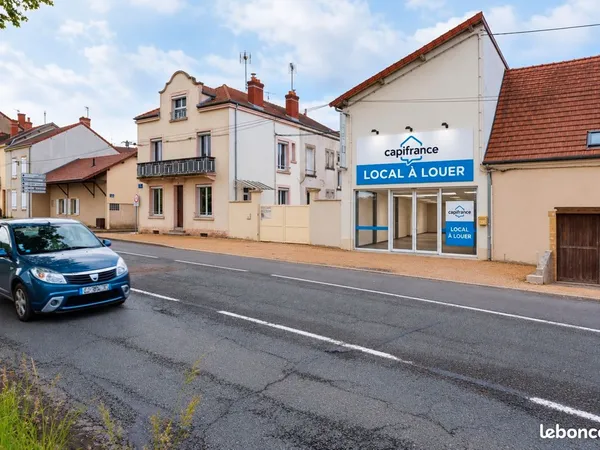 Local bureaux 245 m²