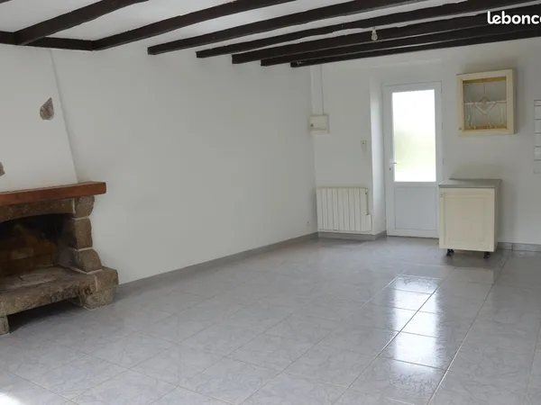 A louer - Maison de 76 m2 à Mézières sur Couesnon