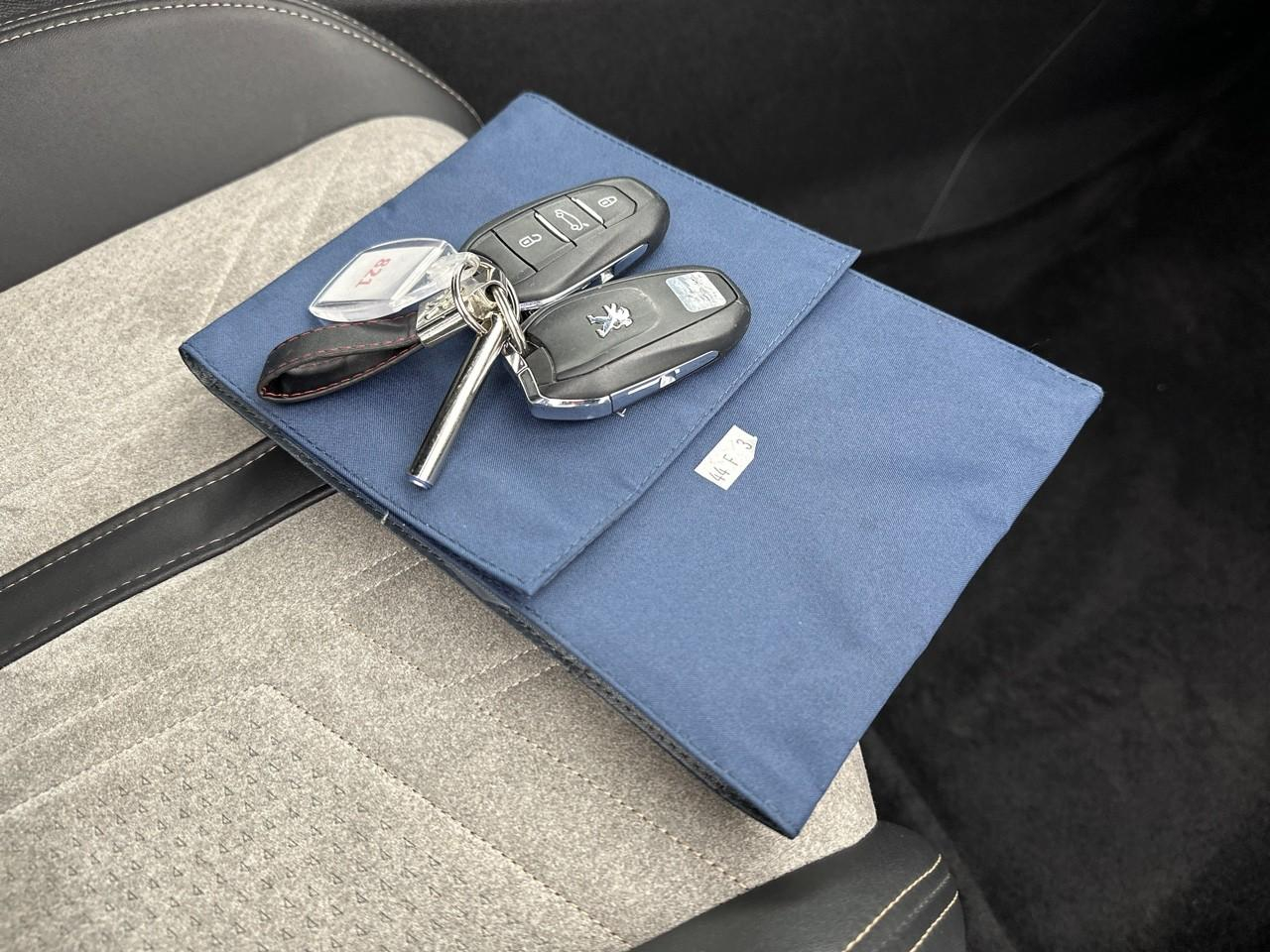Peugeot 3008 hybrid 225 e-eat8 gt — photo 35