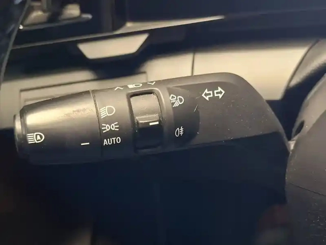 Renault Megane e-tech ev60 130ch optimum charge — photo 37