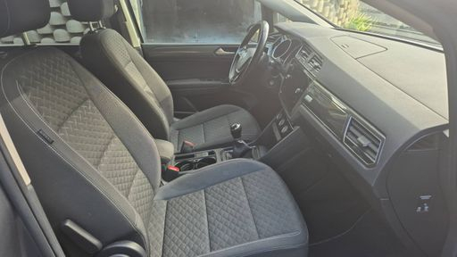 Volkswagen Touran 1.0 TSI 115 - Connect – 2019 – 91222 km – Essence – Boîte Manuelle — photo 12