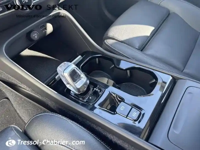 Volvo Xc40 d3 adblue 150 ch geartronic 8 inscription — photo 24