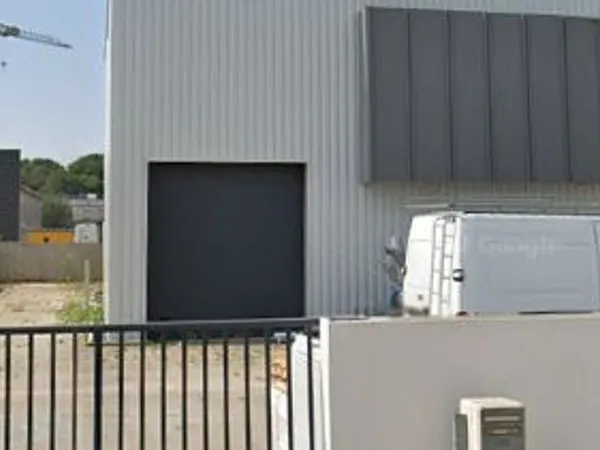 Local d'activité 175 m²