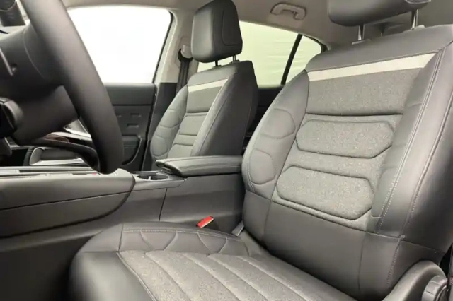 Citroën C5 Aircross hybride 136 e-dcs6 — photo 15