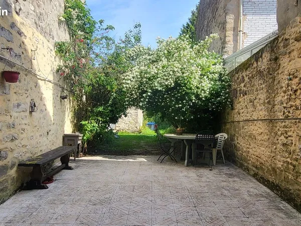 Vente | Maison avec dépendance | 6p | 140 m² | Moret-Loing-et-Orvanne | Expo Nord-Est/Sud-Ouest | Te