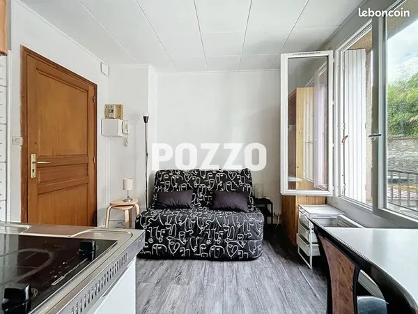 Studio 1 pièce 12 m²