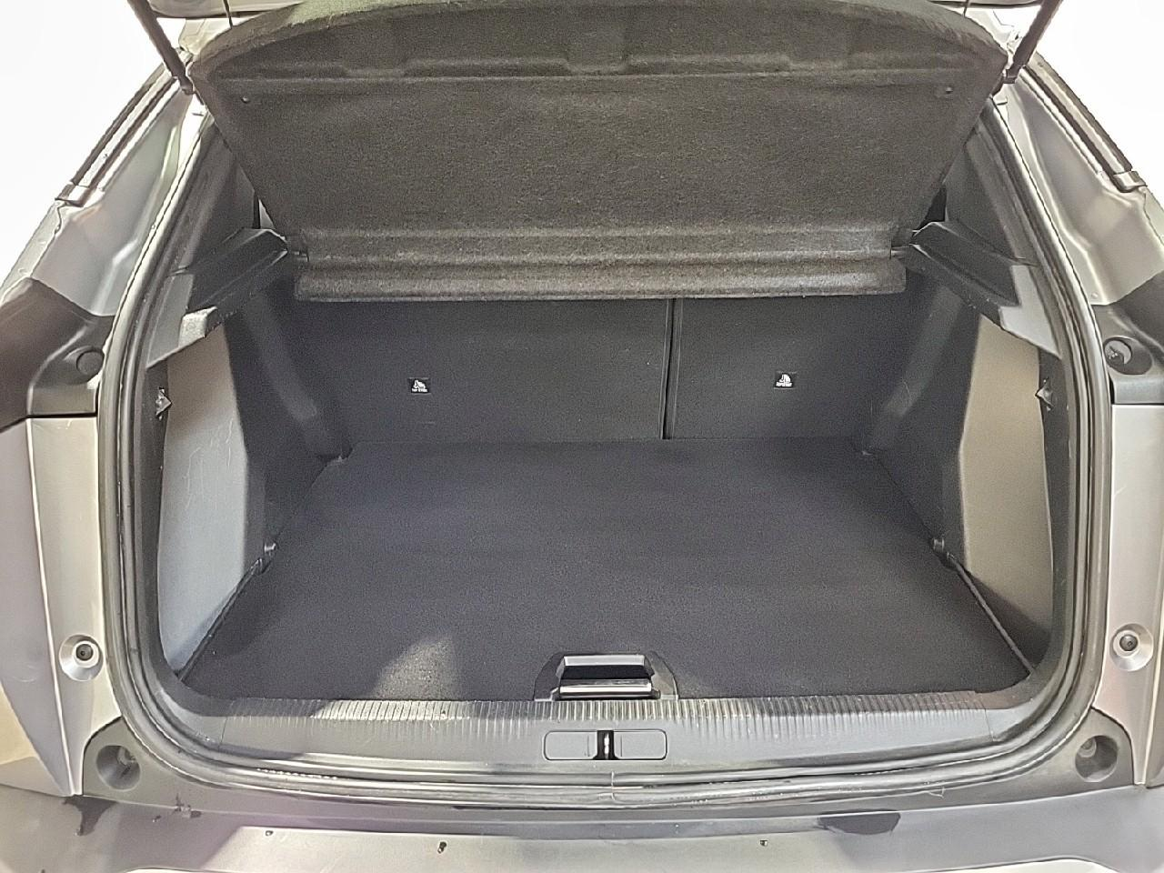 Peugeot 2008 puretech 130 s&s eat8 active — photo 14