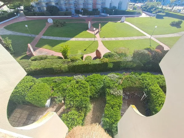 Studio de 23m2 entièrement rénové au 3ème et dernier étage - SECTEUR PORT LA GRANDE-MOTTE