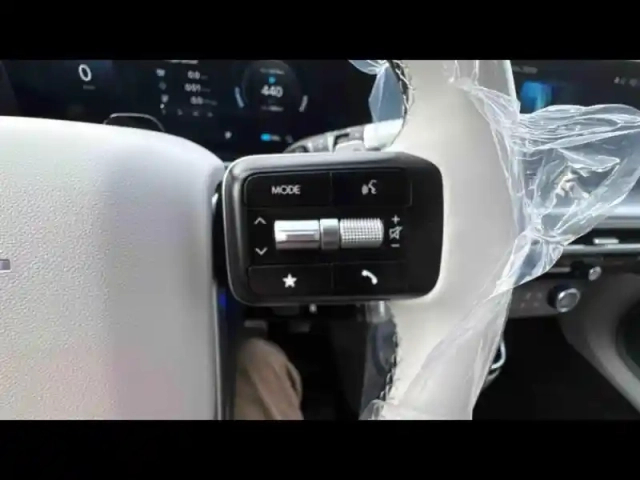 Hyundai Ioniq 9 110 kwh - 428ch htrac performance calligraphy — photo 8