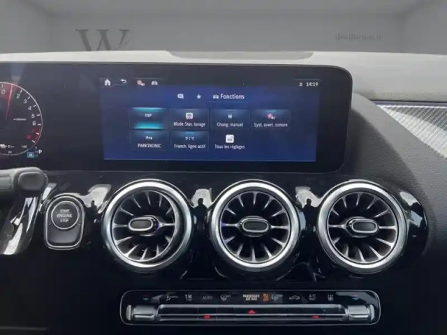 Mercedes Gla 250 e hybrid eq amg line — photo 19