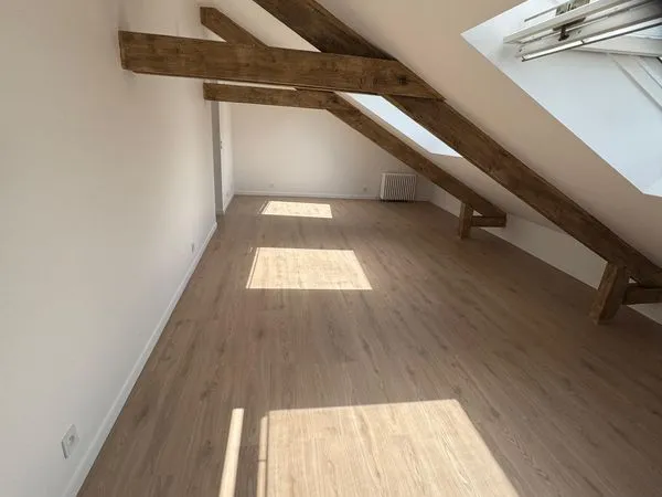 Rennes St Helier proche gare, duplex refait à neuf
