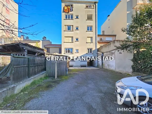 Immeuble 553 m²