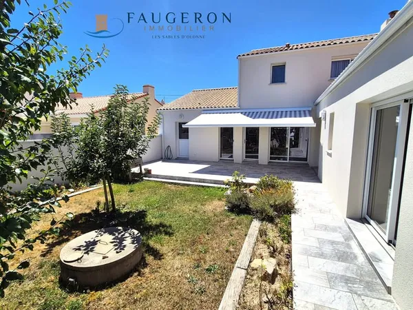 LA CHAUME - Confortable Maison 160 m2 en parfait état + Gara