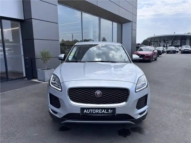 Jaguar E-Pace 2.0 d - 150 ch awd bva — photo 2