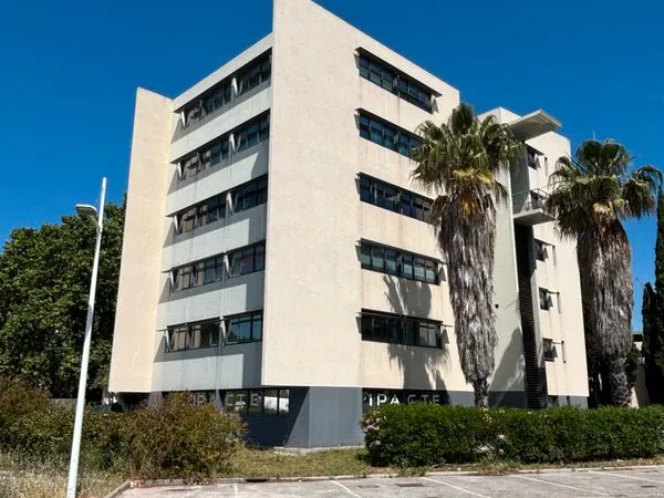 À louer - Bureaux 50 m² - La Garde (ZI Toulon-Est) - EXCELLENTE VISIBILITE
