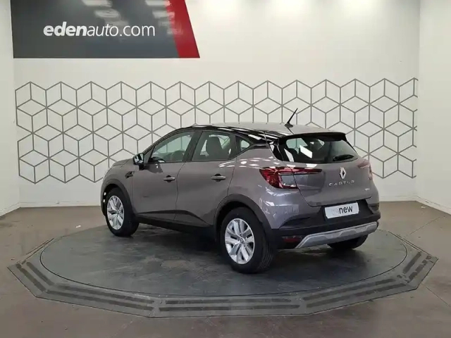 Renault Captur e-tech 145 - 21 — photo 3