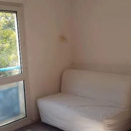 Beau studio meublé 20m² ensoleillé