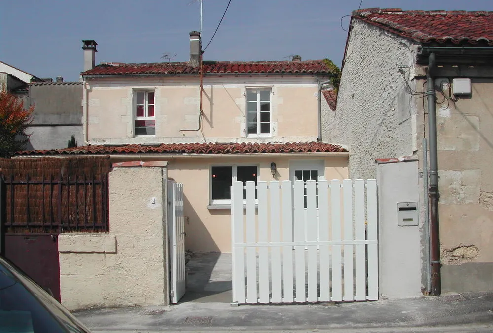 Photo 1