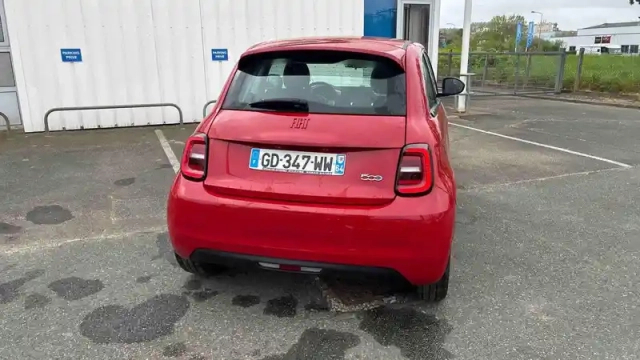 Fiat 500 e 95 ch — photo 23