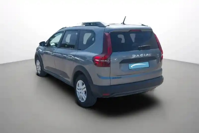 Dacia Jogger tce 110 7 places — photo 4