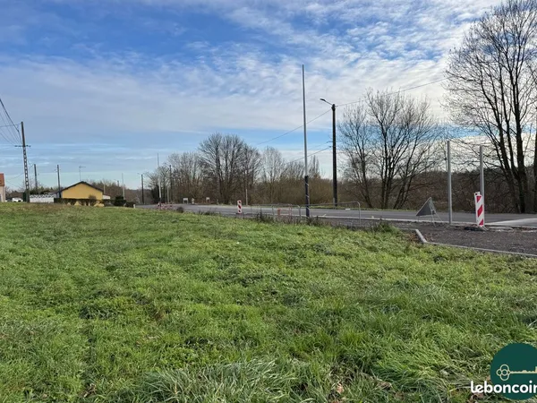 Terrain 970 m² Écrouves