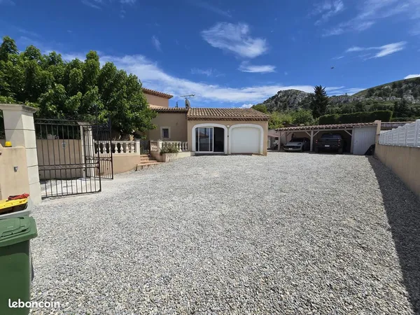 À VENDRE - Maison familiale 178 m² avec piscine, studio indépendant et terrain de 1 200 m²