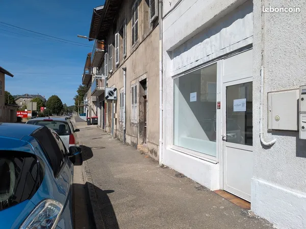 Local commercial 35 m² - 490 euros / mois