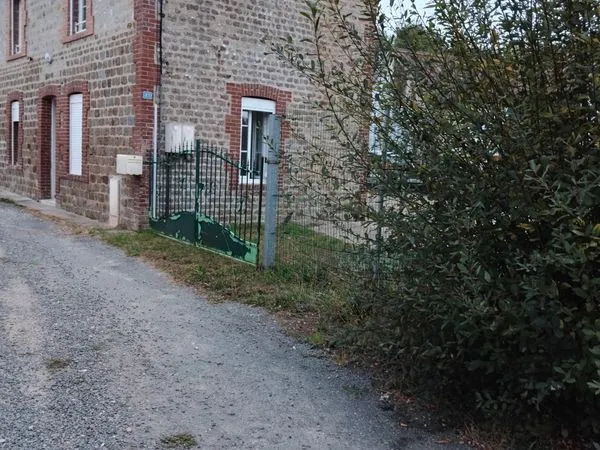 Maison de ville avec cour
