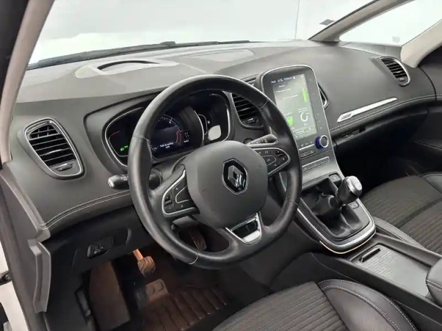 Renault Scenic blue dci 120 — photo 19